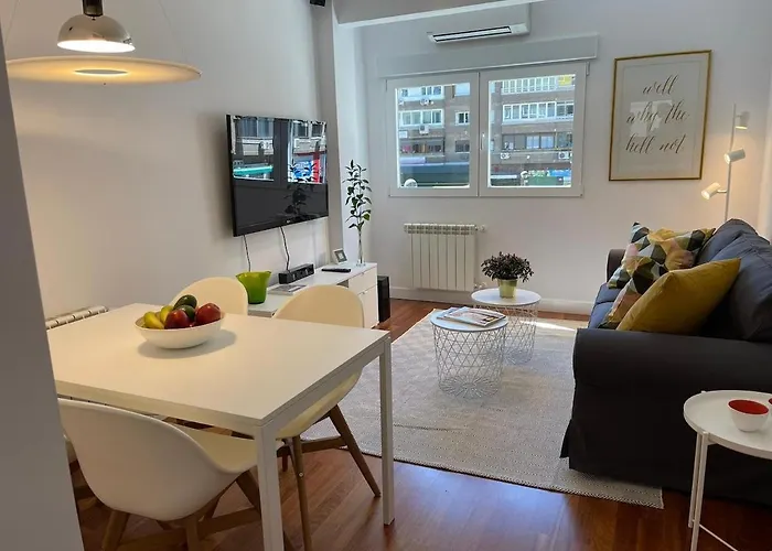 Madrid Total Access 3 Bedroom 2 Bath Apt 6 Persons