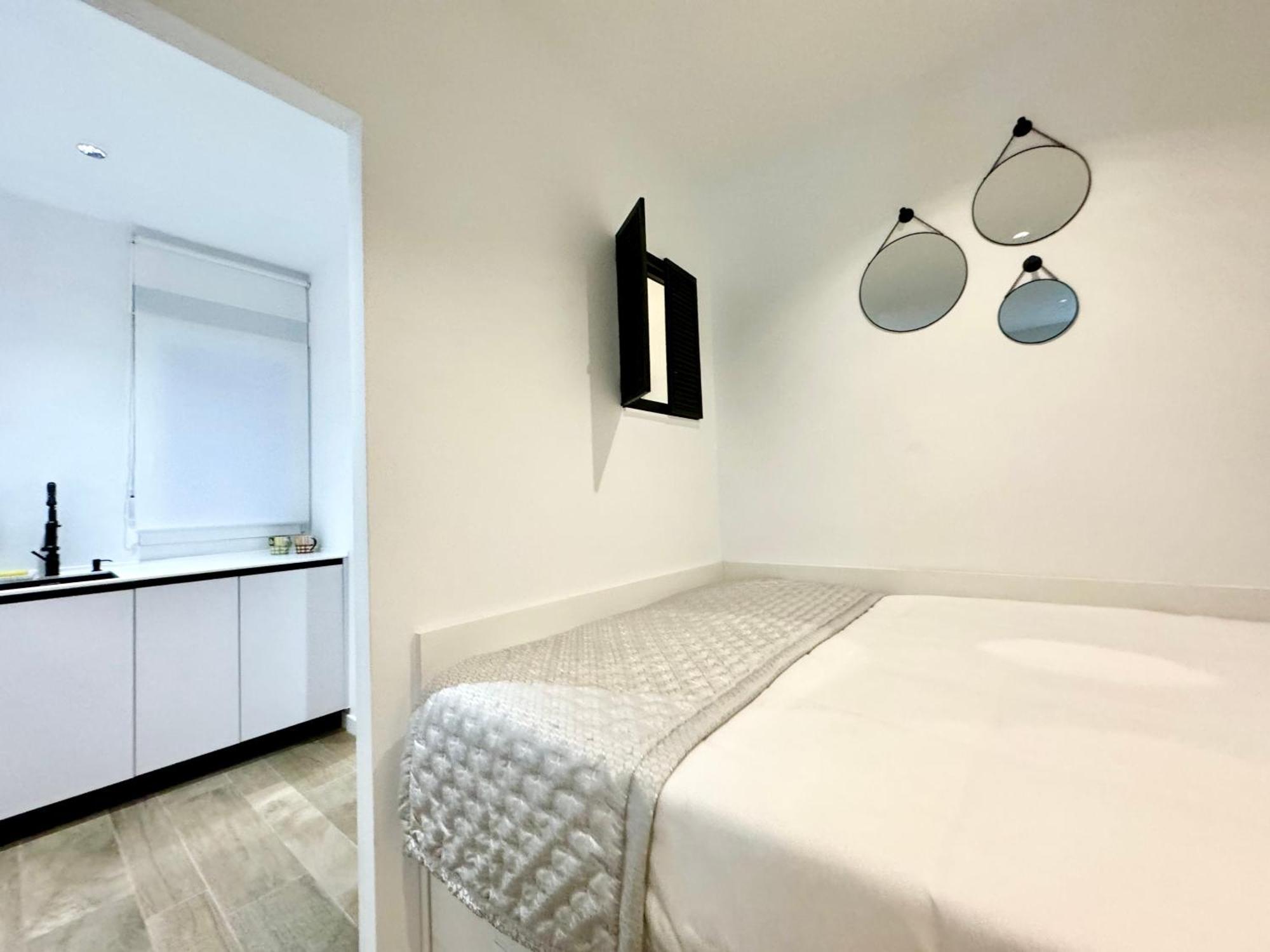 Apartment Luxury Flat Center Full Equipe Non Touristic
