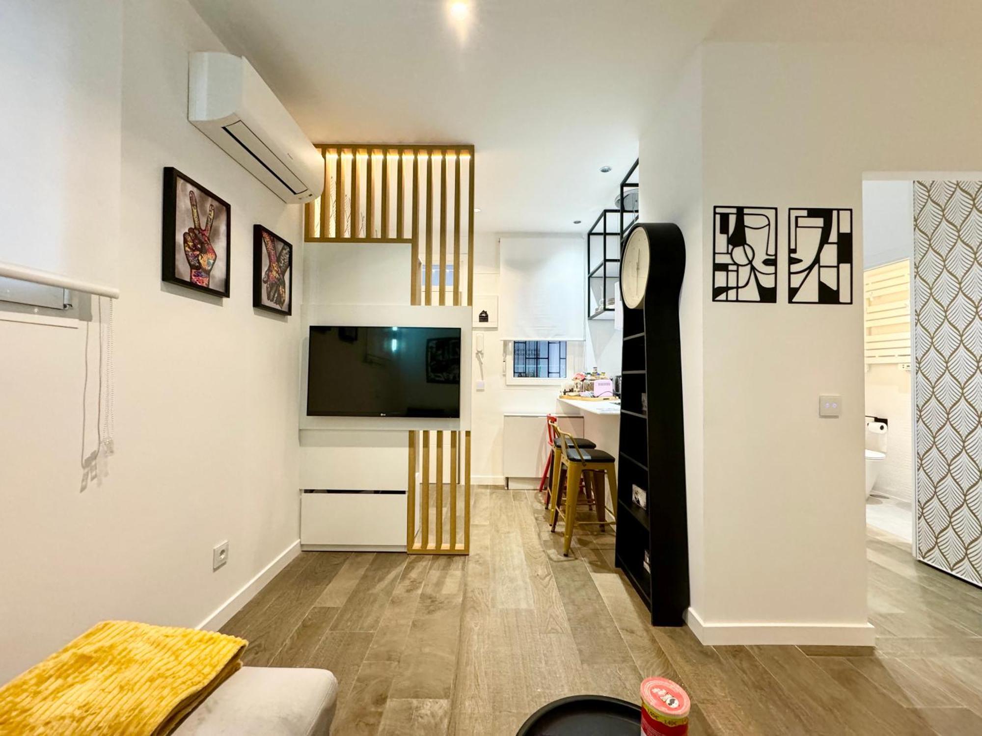 Luxury Flat Center Full Equipe Non Touristic * Madrid