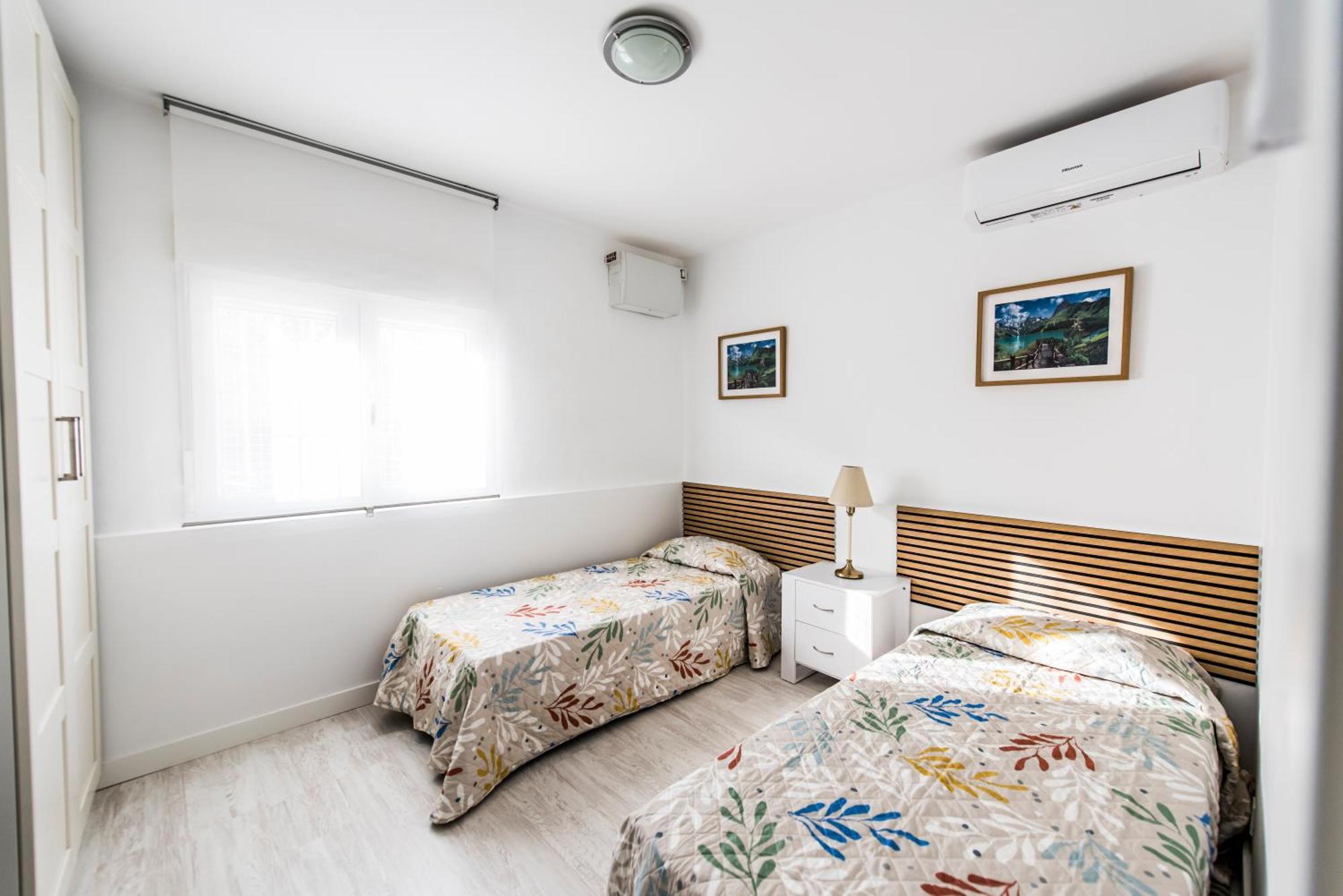 Apartamento Encantador En Barajas By Bebalmy