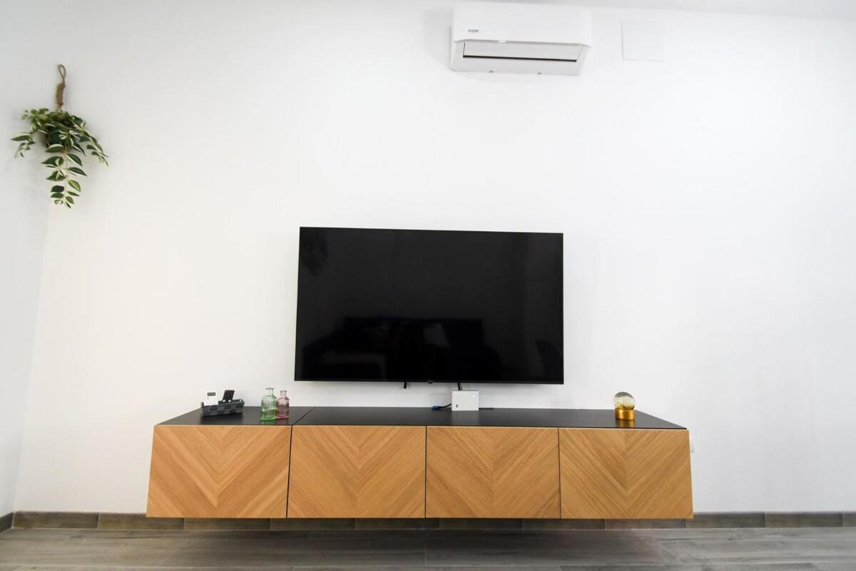 Modern Oasis In Vallecas Apartamento *
