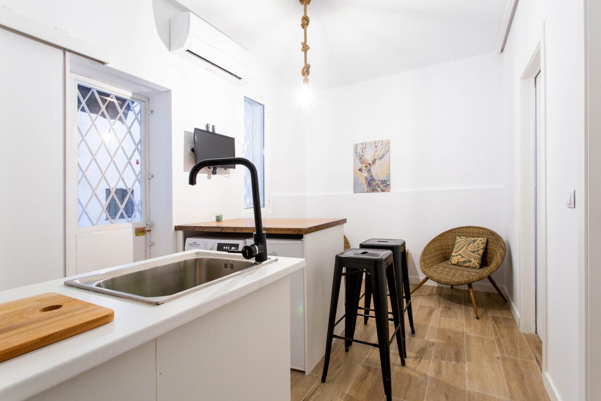 Apartamento Renta Temporada Atocha Delicias Beata 2h Patio Madrid