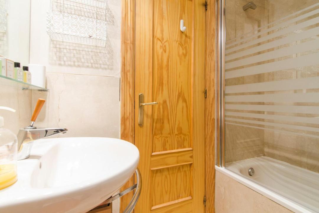 Apartamento 1 Bedroom 1 Bathroom Furnished - Chueca - Bright In Downtown Area - Mintystay Madrid