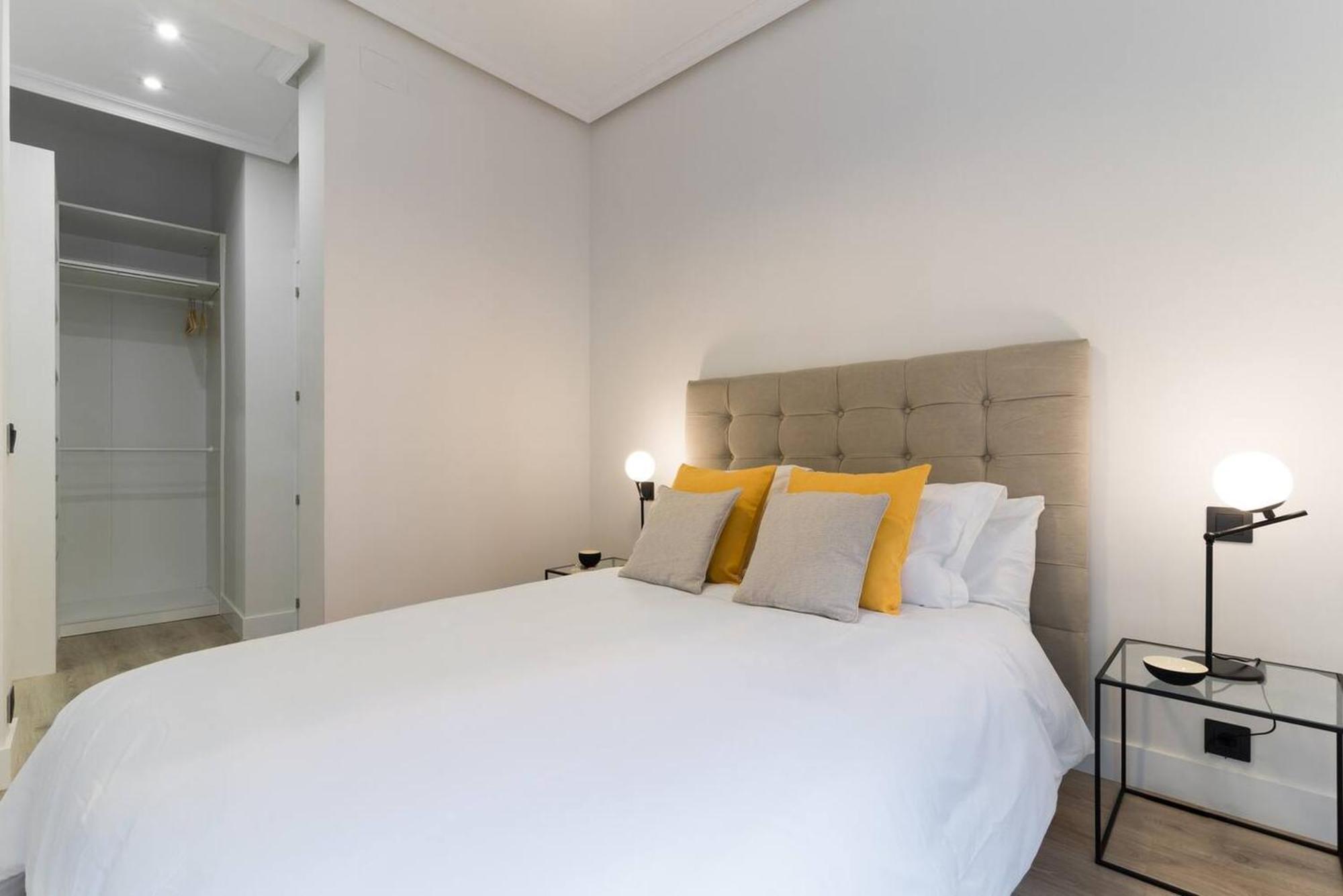 Luz Y Diseno En Malasana, Piso Centrico Y Nuevo Apartamento *