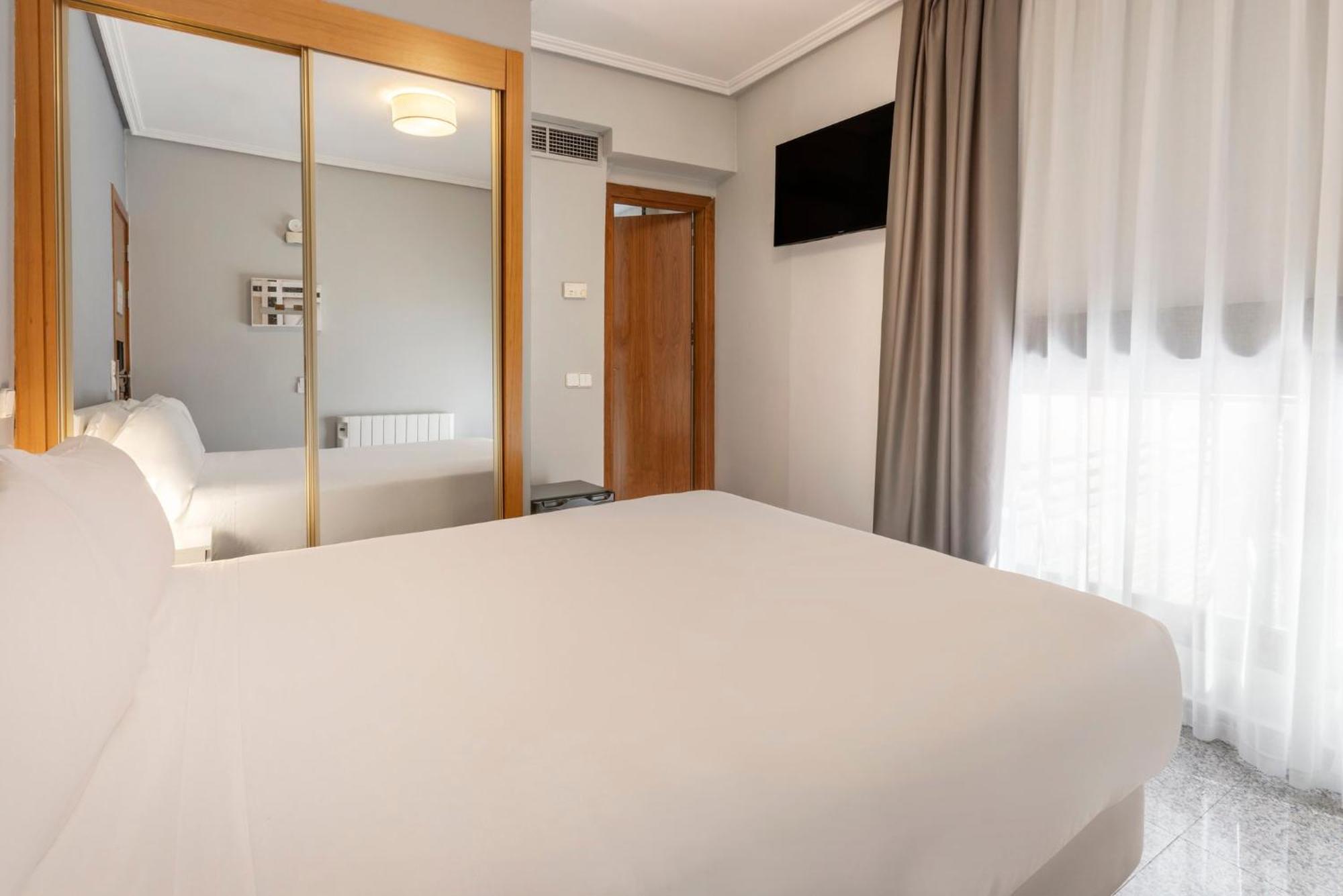 Sercotel Togumar Apartahotel Madrid