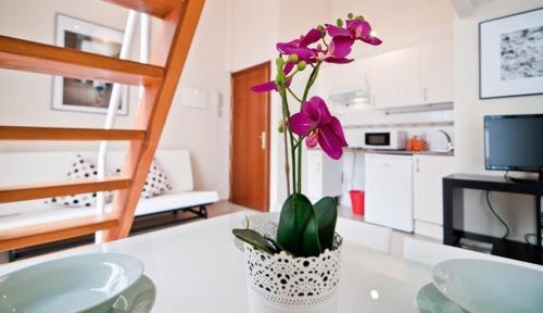 Apartamento L&h Plaza Santa Ana Madrid