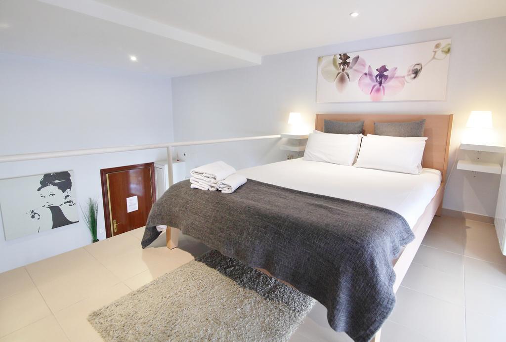 Apartamento L&h Plaza Santa Ana Madrid