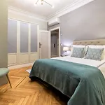 Wishome Rosales, espectacular piso de lujo 360 m2 y dos terrazas