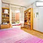 Habitacion Pequenita Con Bano Compartido