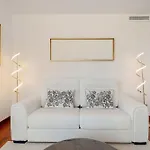 Luxury Apartments In Barrio Palacio