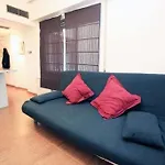 Plaza De Los Mostenses Apartment