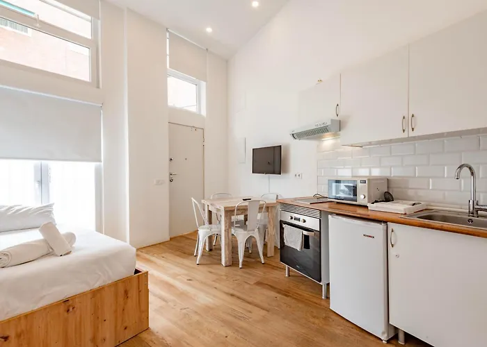 New 1 Min Metro, Cozy 1 Bed Close To Downtown, Wifi A