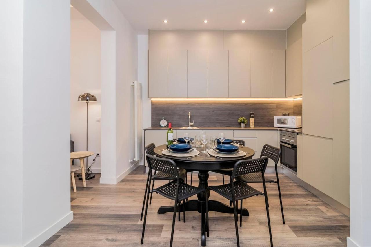 Incredible Just Steps From Gran Via By Batuecas Madrid
