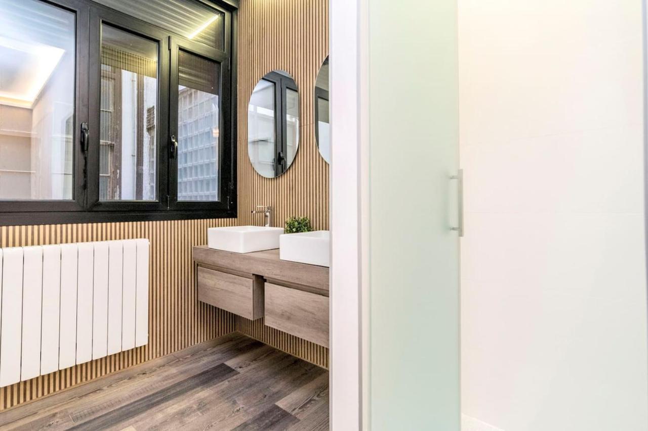 Incredible Just Steps From Gran Via By Batuecas * Madrid