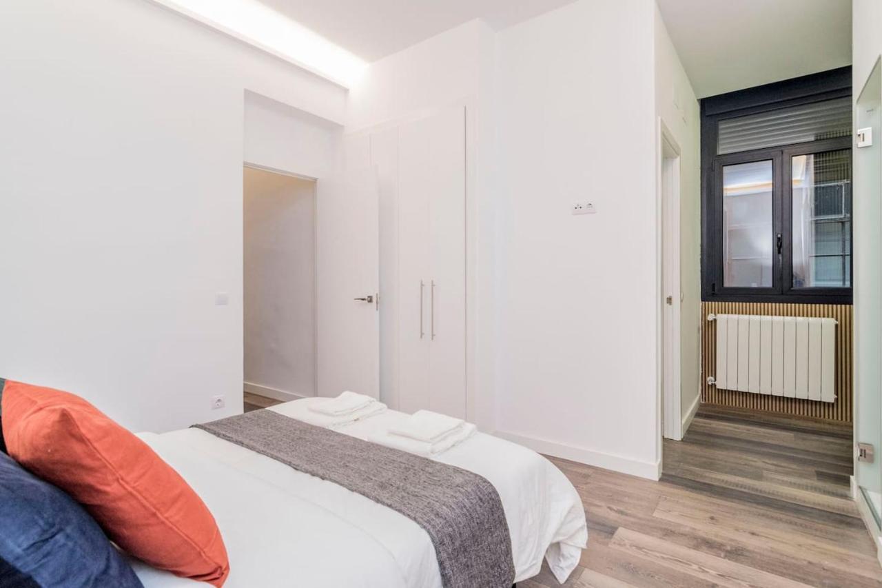 Incredible Just Steps From Gran Via By Batuecas *