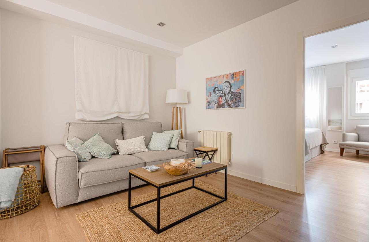 Apartment Avenida America - Cama King, Ac, Junto A La Estacion