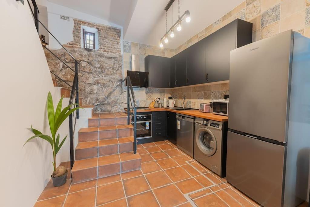 Apartamento Encantador En Calle Segovia Madrid