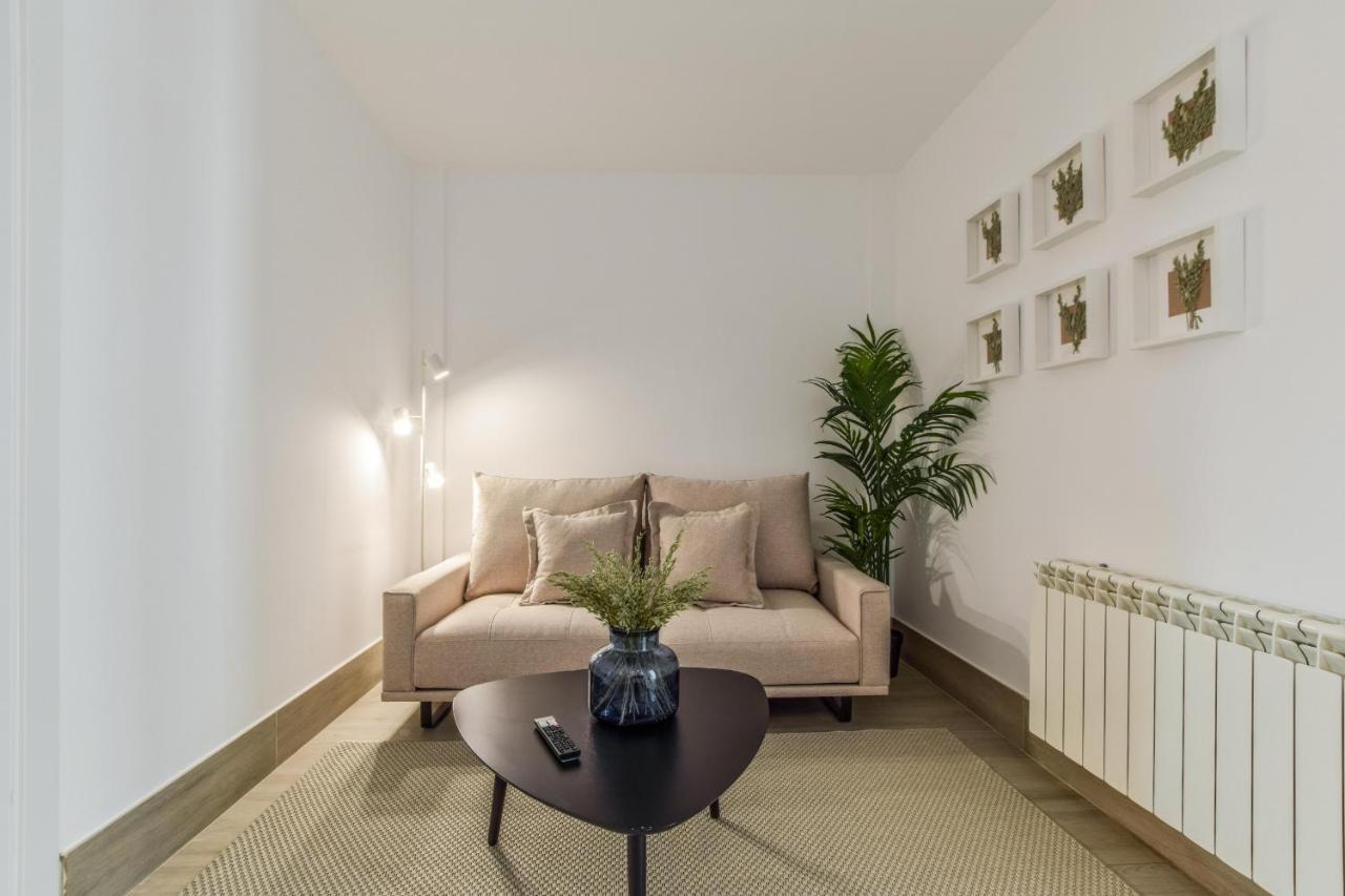 Embajadores Viii Apartment