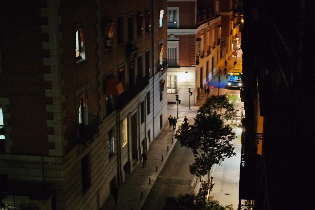 Silver Apartment *