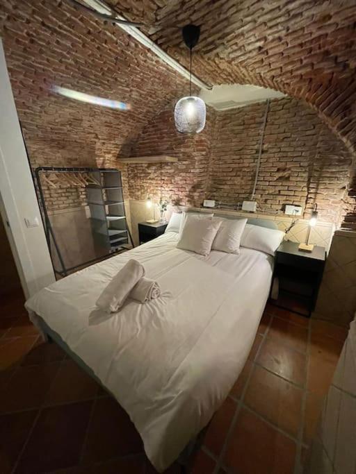 Cool Duplex 7pax En Calle Monteleon/centro Apartamento