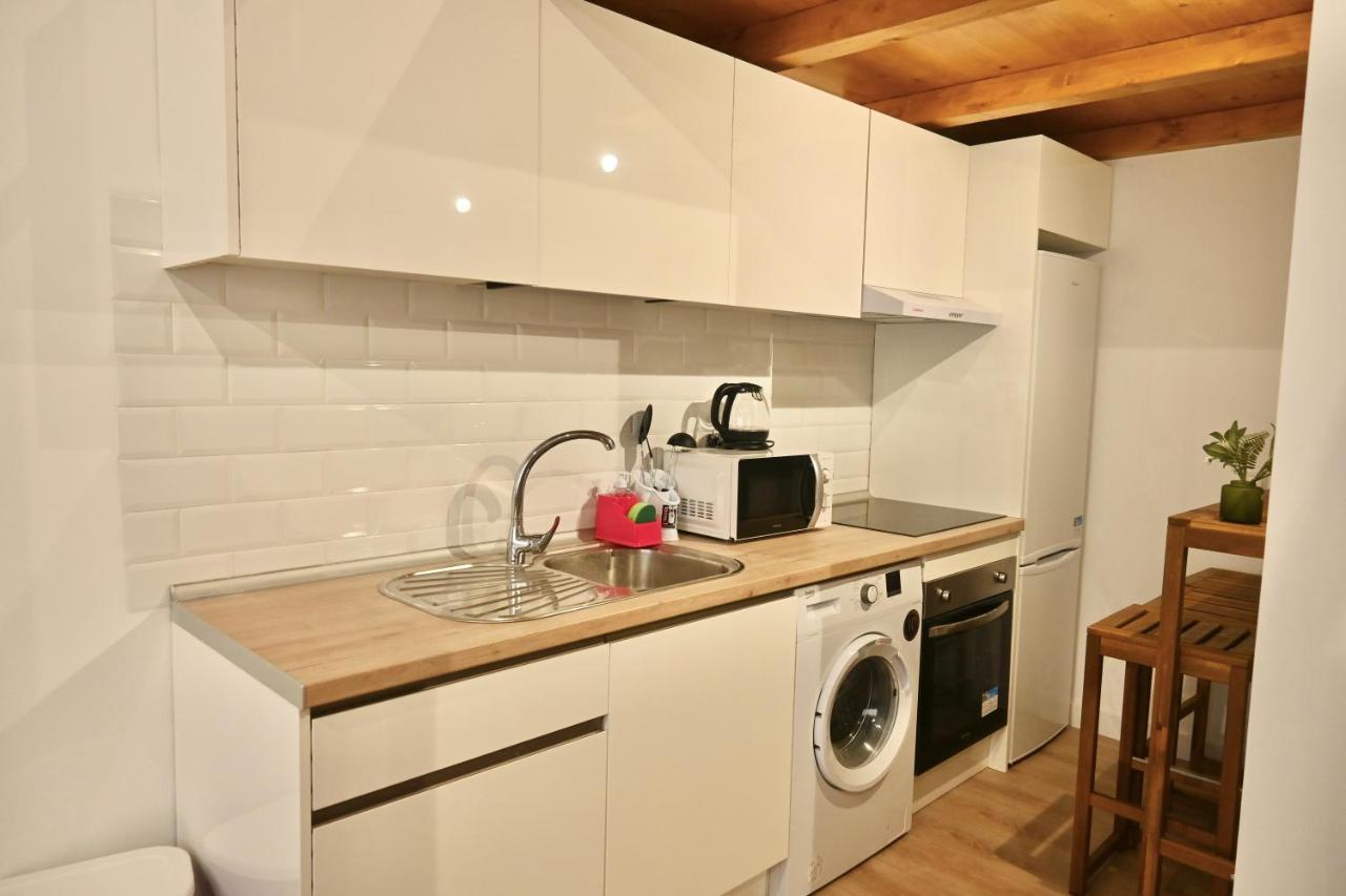 Apartamento Encantador Estudio Temporal Con Cama En Mezanine Cerca De La Vibrante Avenida Albufera Mpe35 *