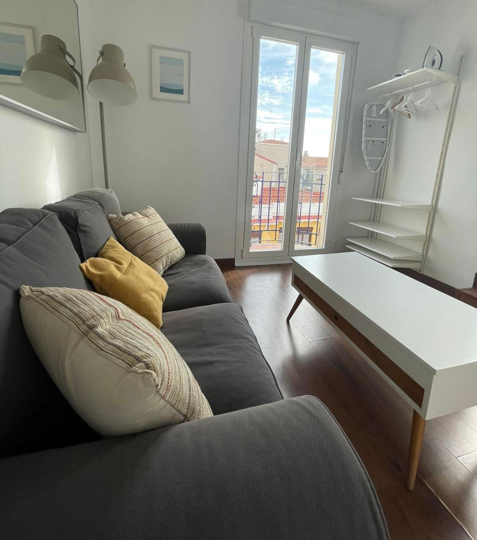 Homestay Estudio Con Terraza Zona Retiro *