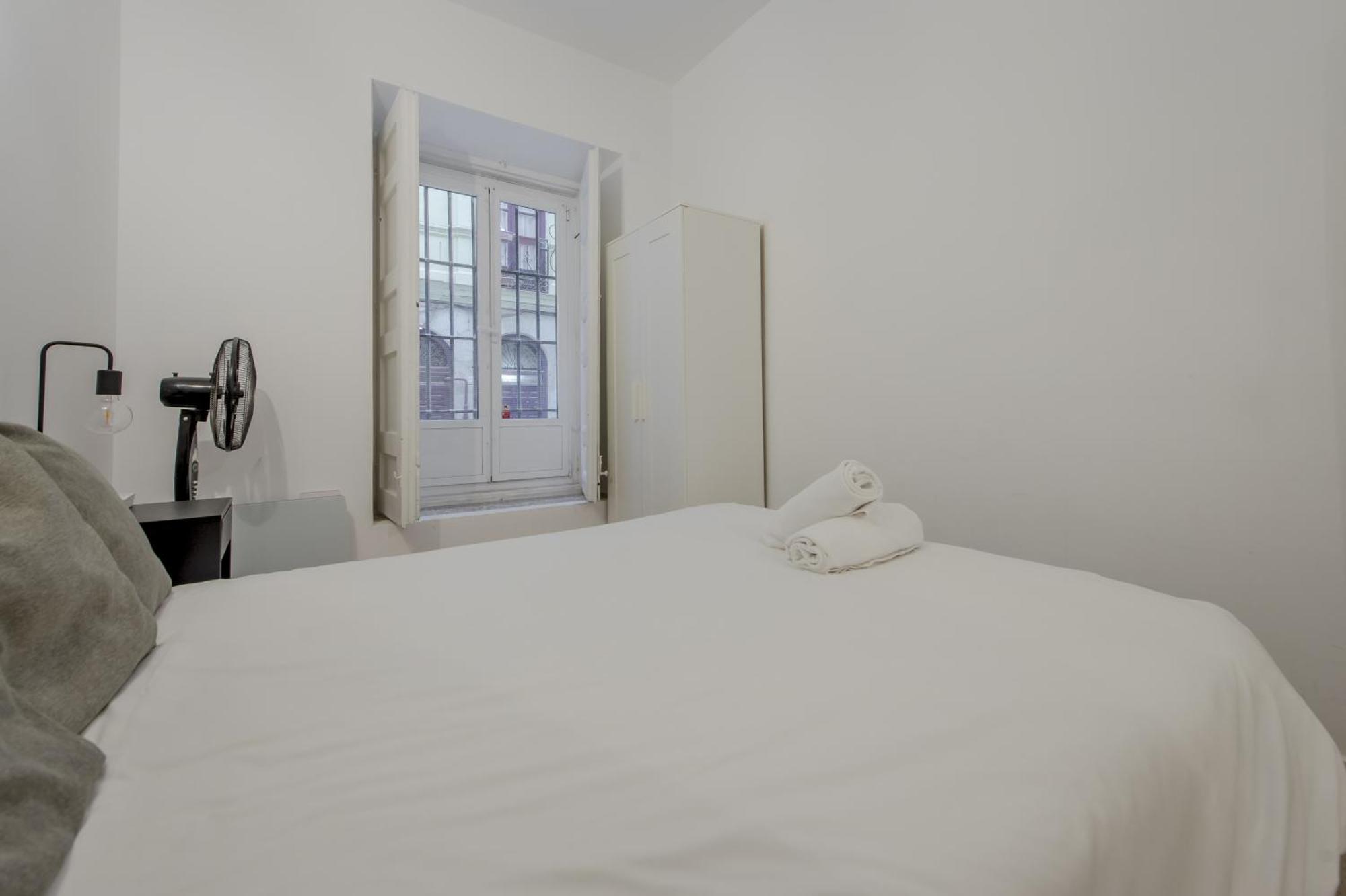 Apartamento Encanto Clasico 7 En Calle De La Cabeza - E1