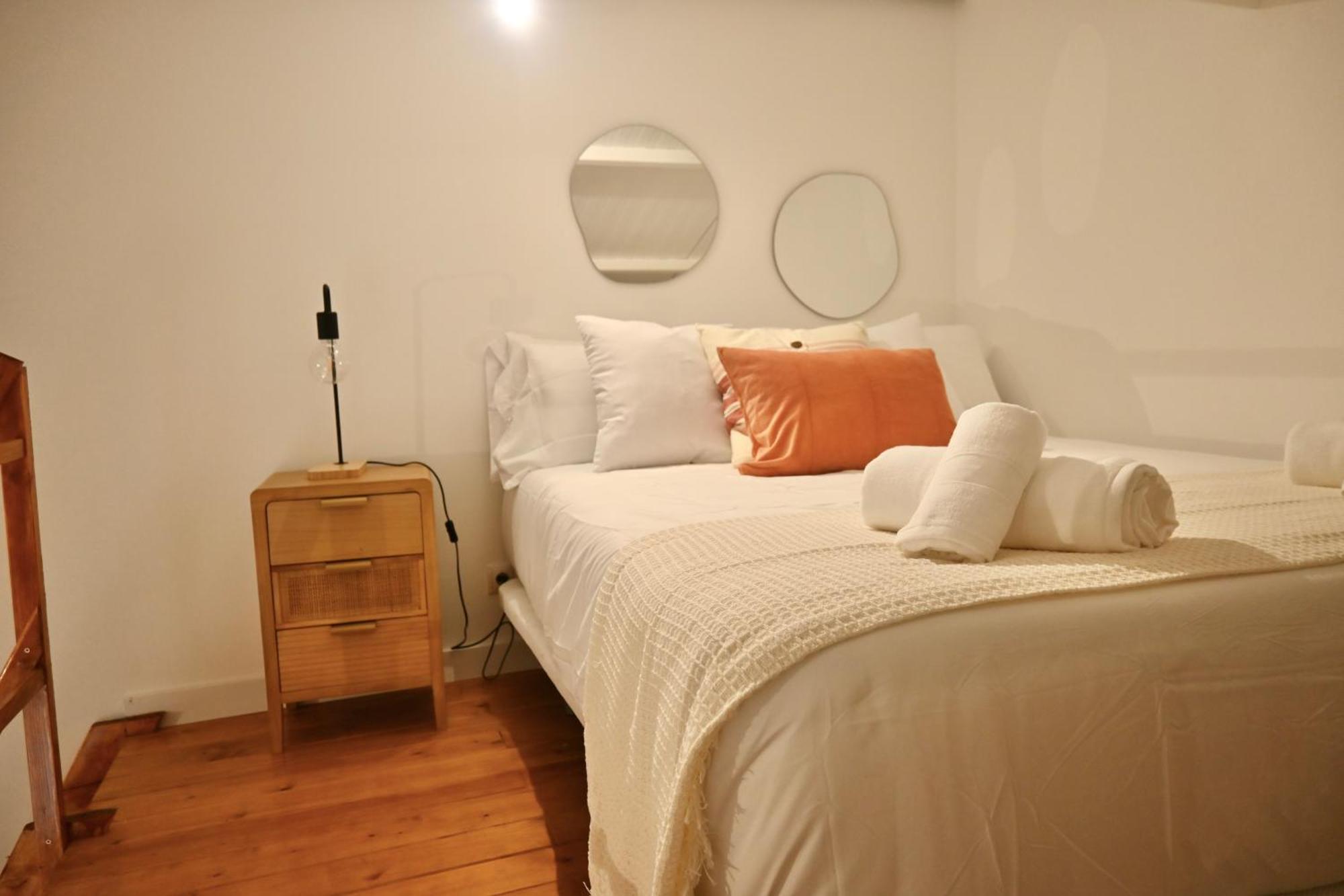 Apartamento Encantador Estudio Temporal Con Cama En Mezanine Cerca De La Vibrante Avenida Albufera Mpe35