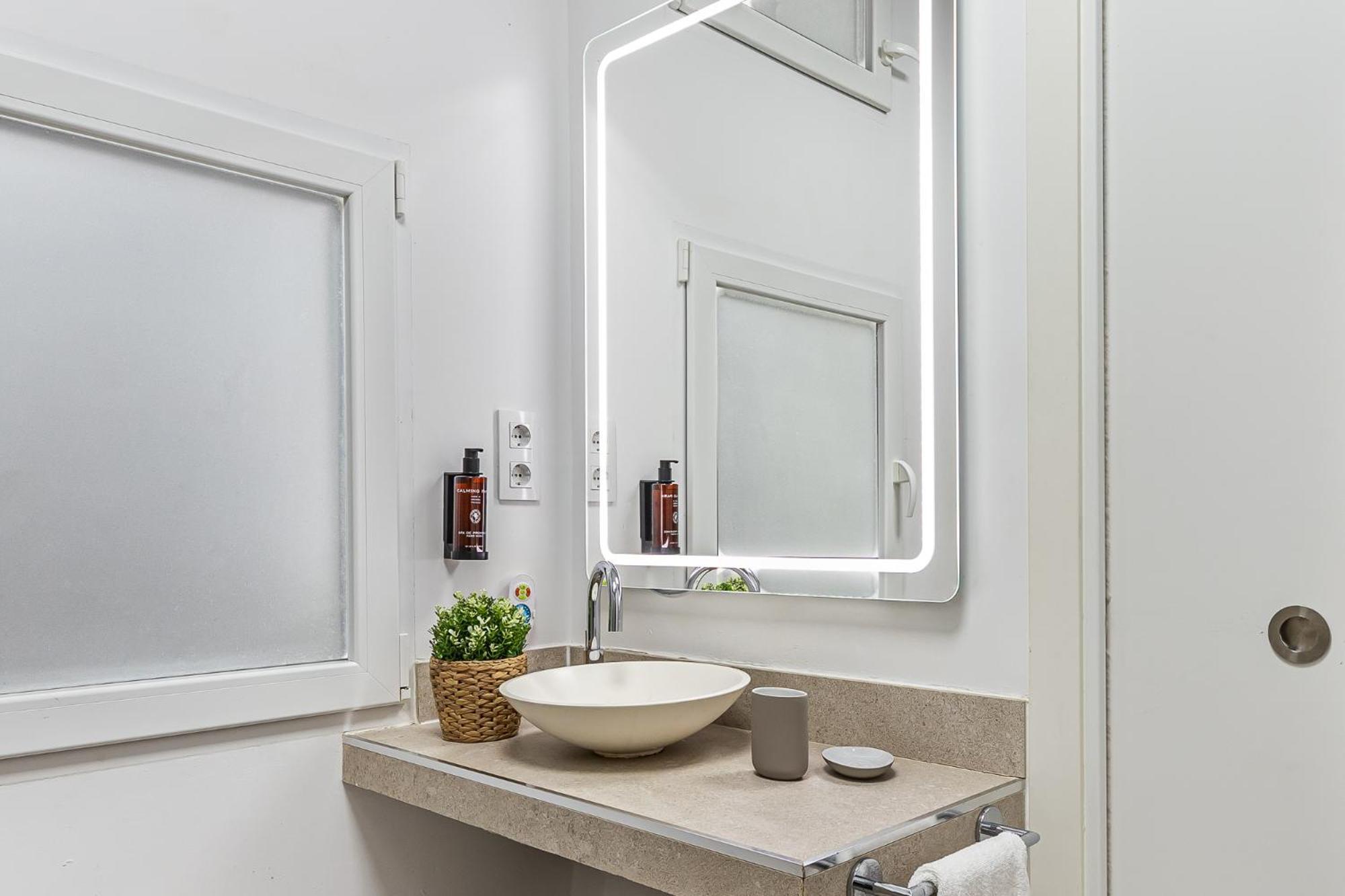 Apartamento Waou Malasana Vi - Alquiler Corta Duracion Madrid