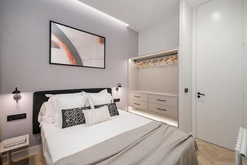 Apartamento Gran Via Xvi Calle San Roque 4br 4bh *