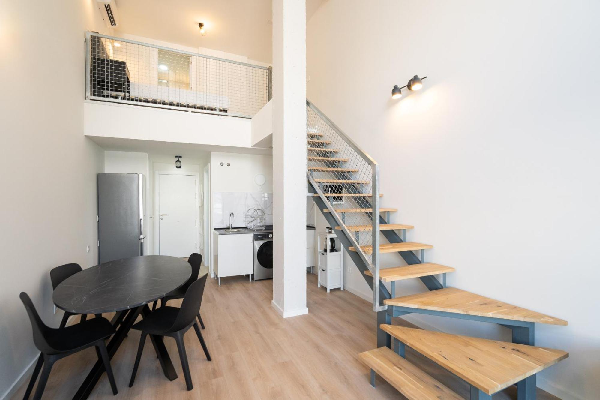 Apartamento Loft Reformado Industrial Con Garaje Alquiler Temporal Madrid
