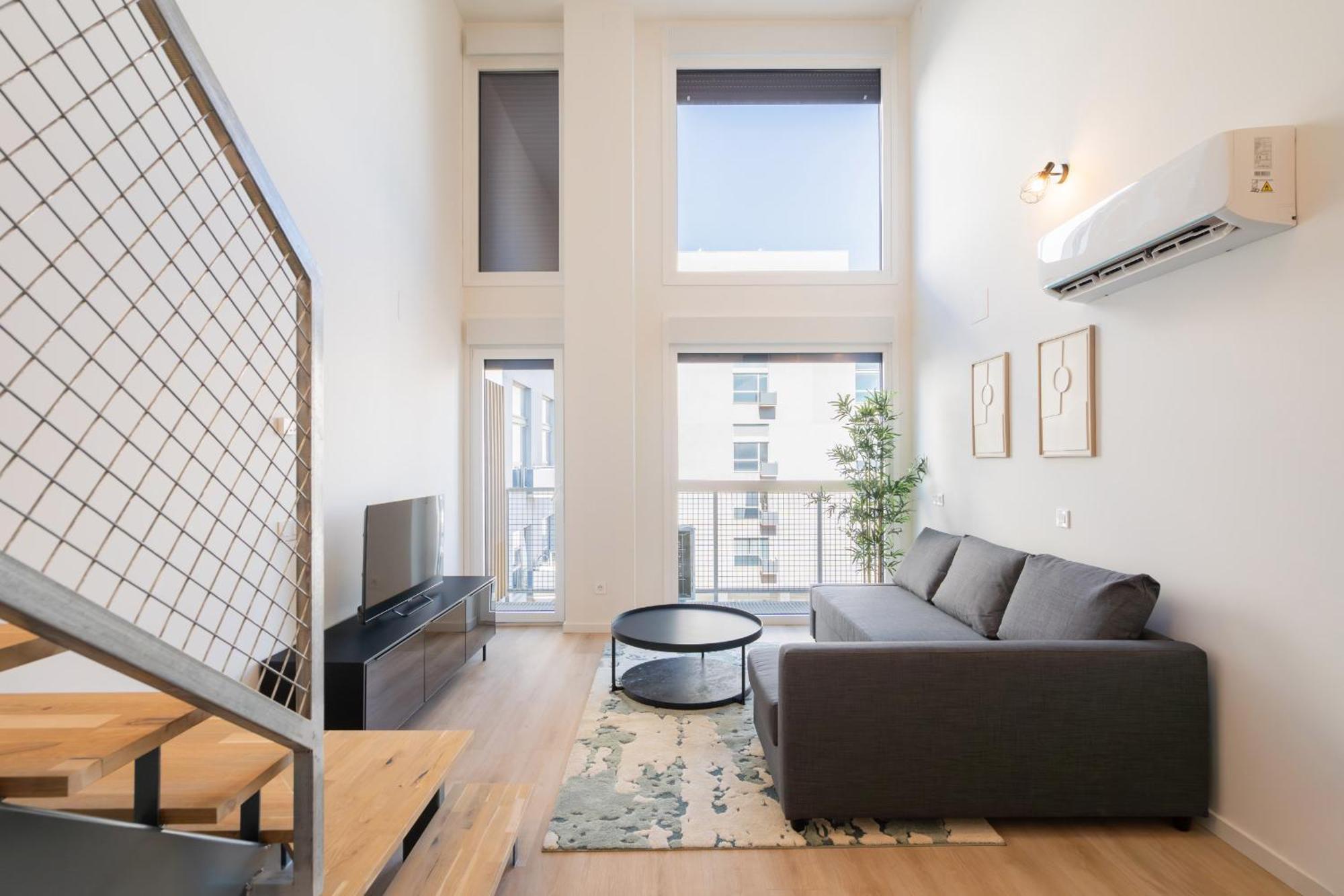 Apartamento Loft Reformado Industrial Con Garaje Alquiler Temporal Madrid