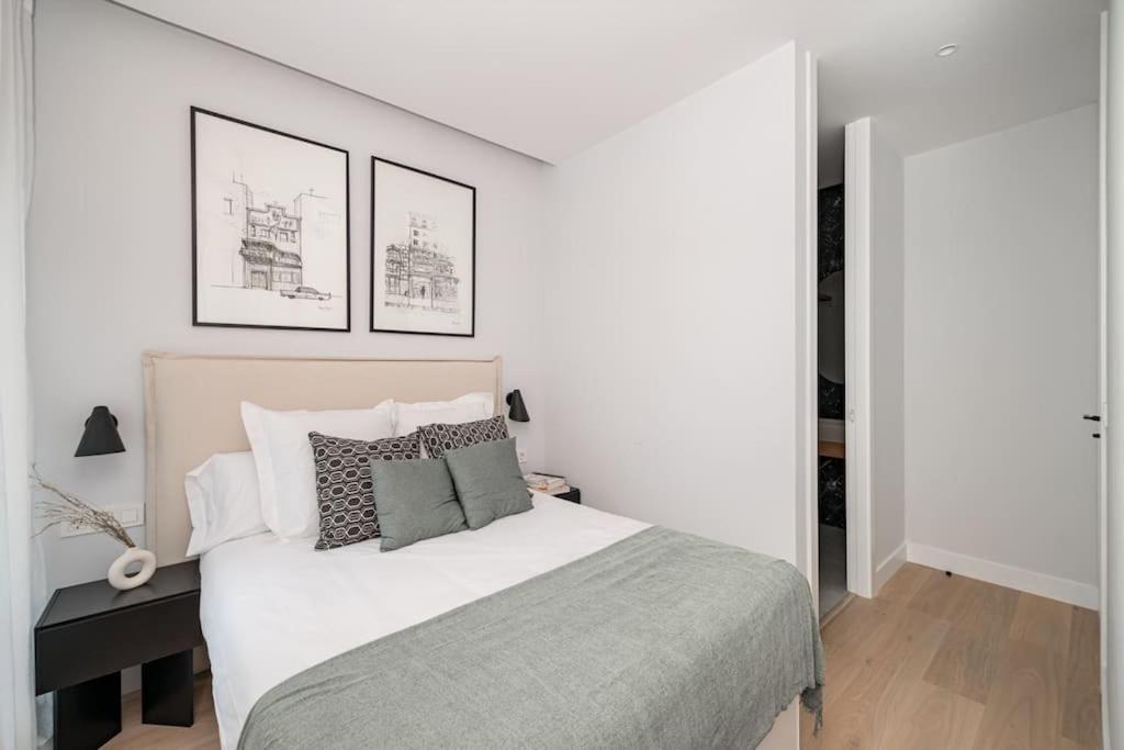 Gran Via Xii Calle Corredera Baja De San Pablo 3br 3bh Apartment