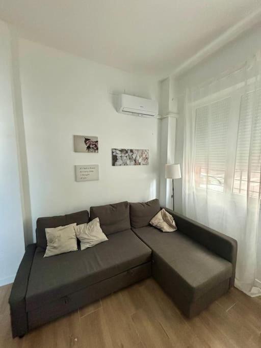 Bonito Y Luminoso Piso Bien Comunicado Apartamento Madrid