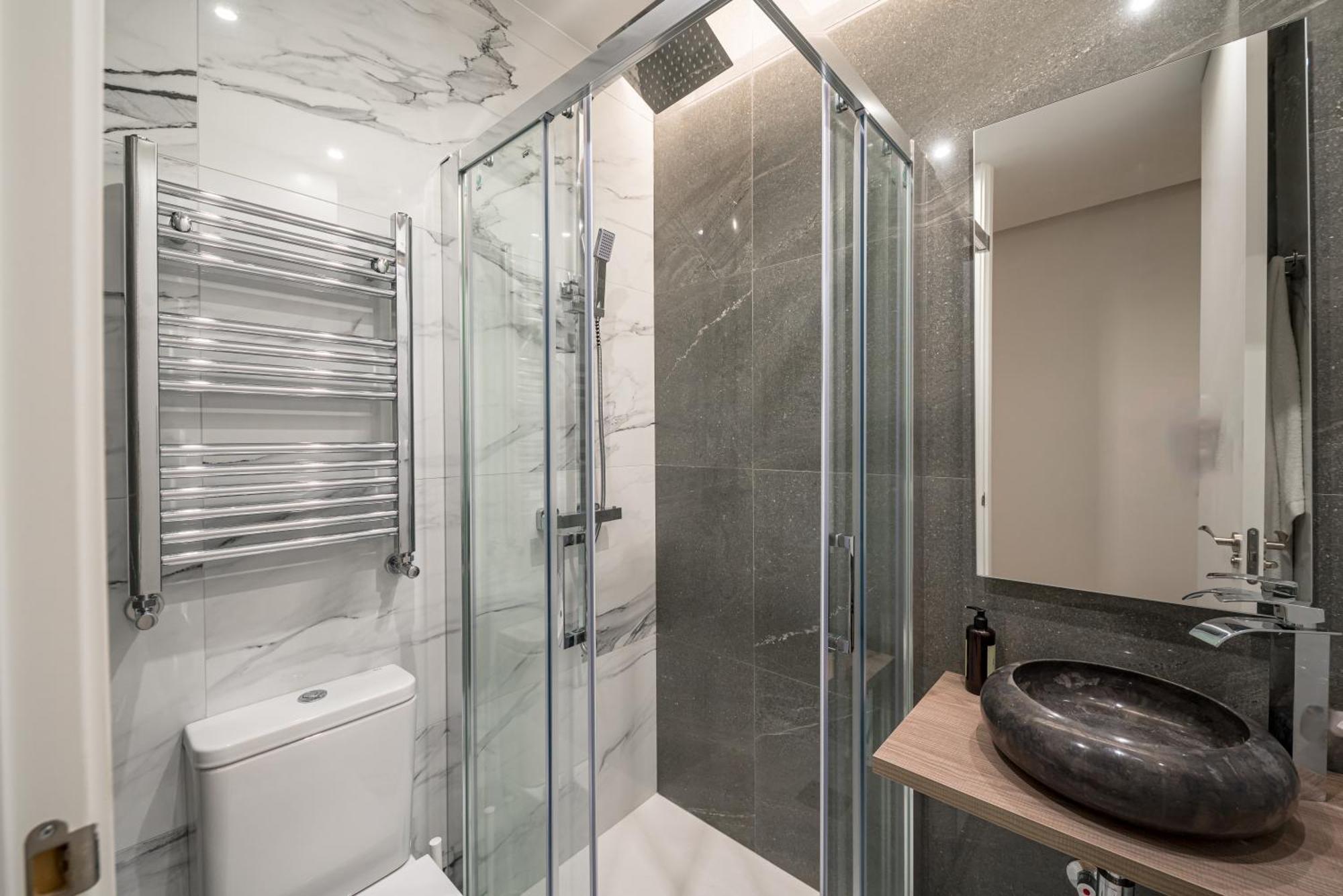 Apartamento Chueca Viii Calle Hortaleza 3br 3bh Madrid