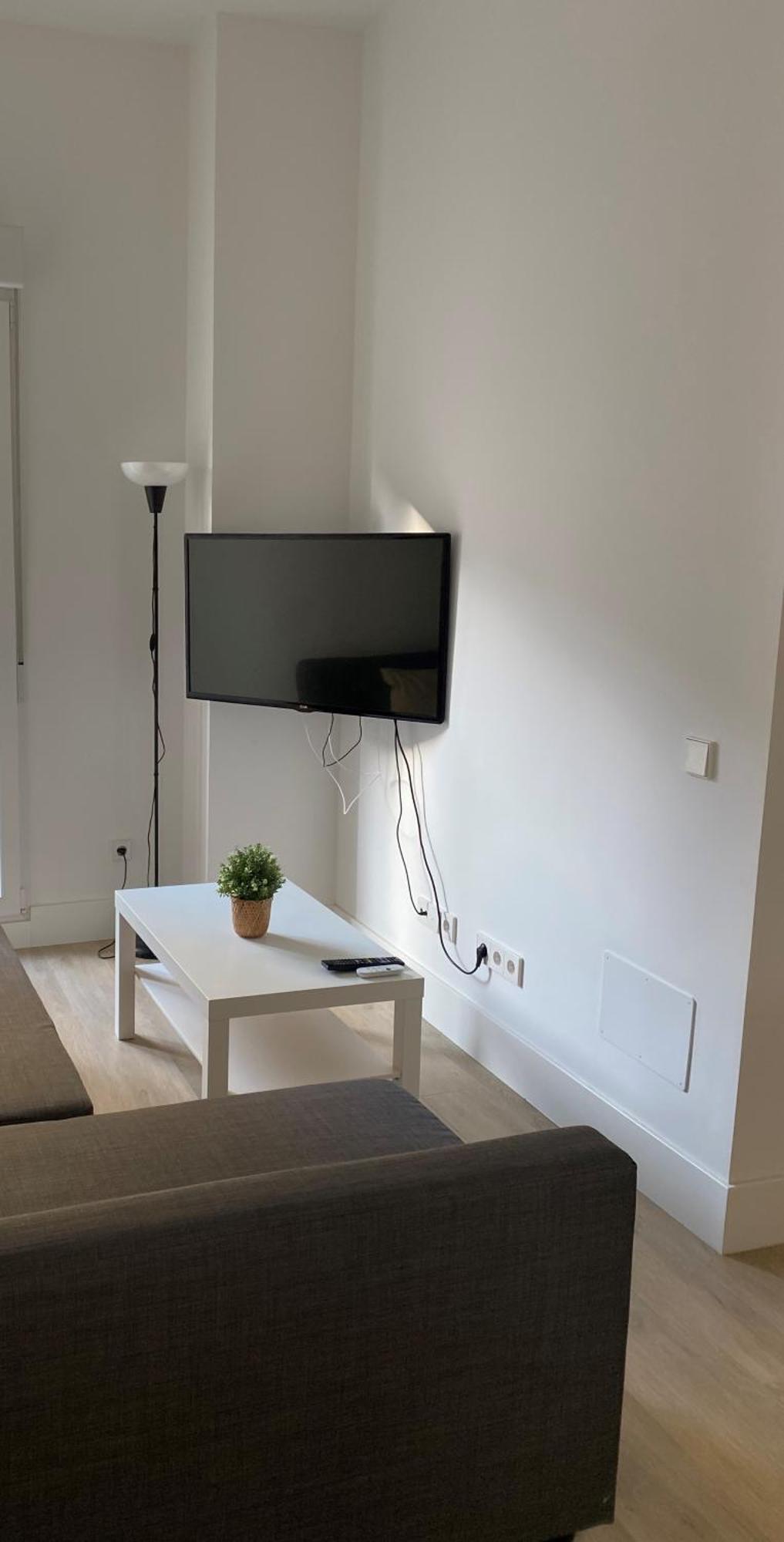Cerca Del Estadio Santiago Bernabeu Apartamento *