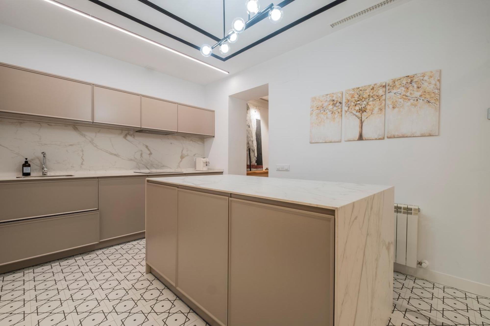Apartamento Espectacular Piso En En La Milla De Oro *