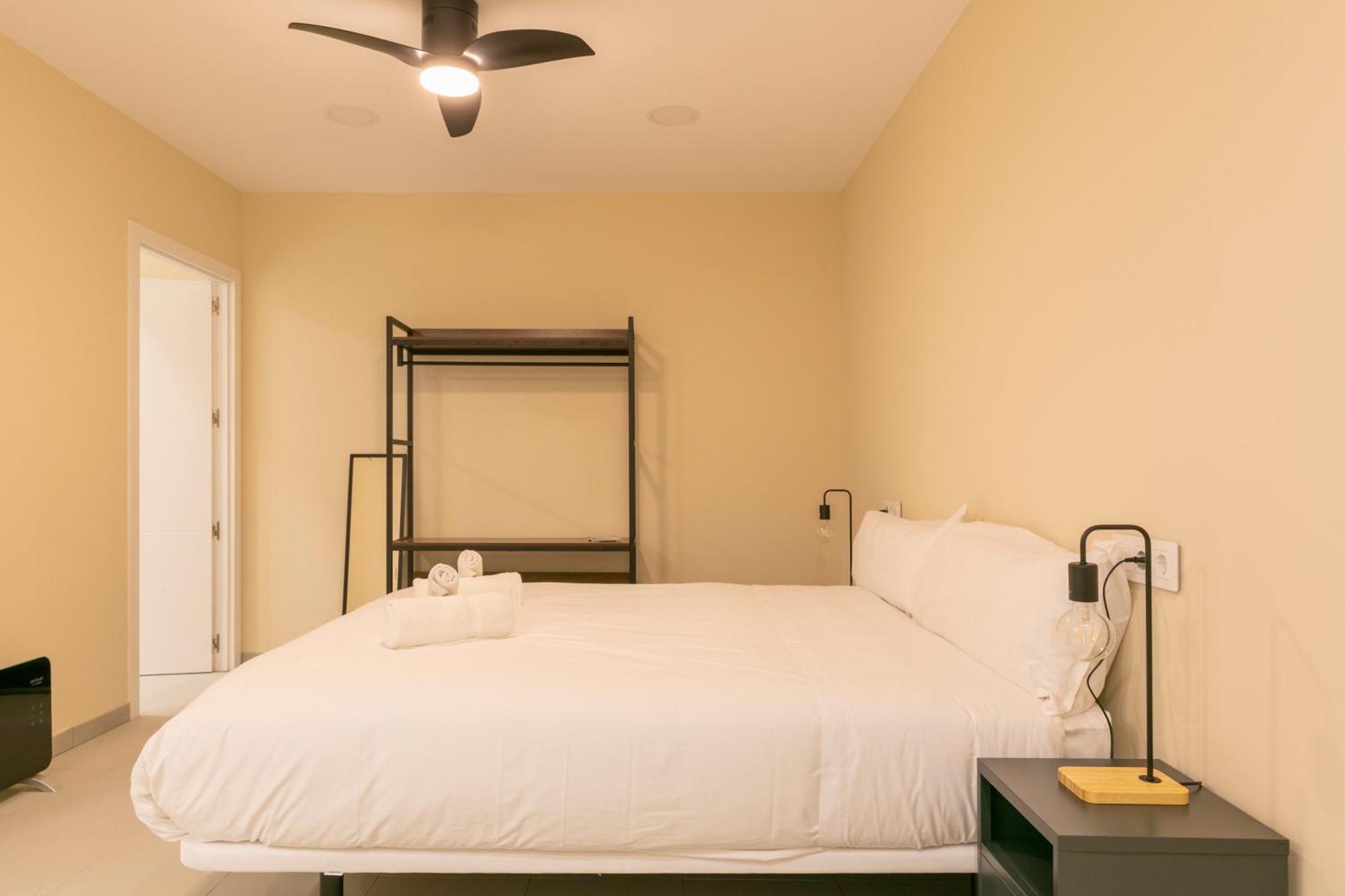 Homeabout Smart Tetuan - Sin Recepcion Apartamento Madrid