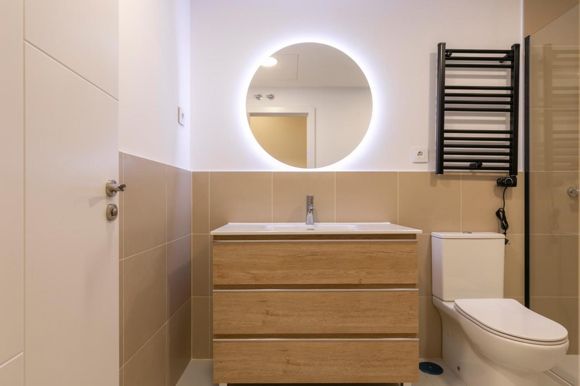 Homeabout Smart Tetuan - Sin Recepcion Madrid
