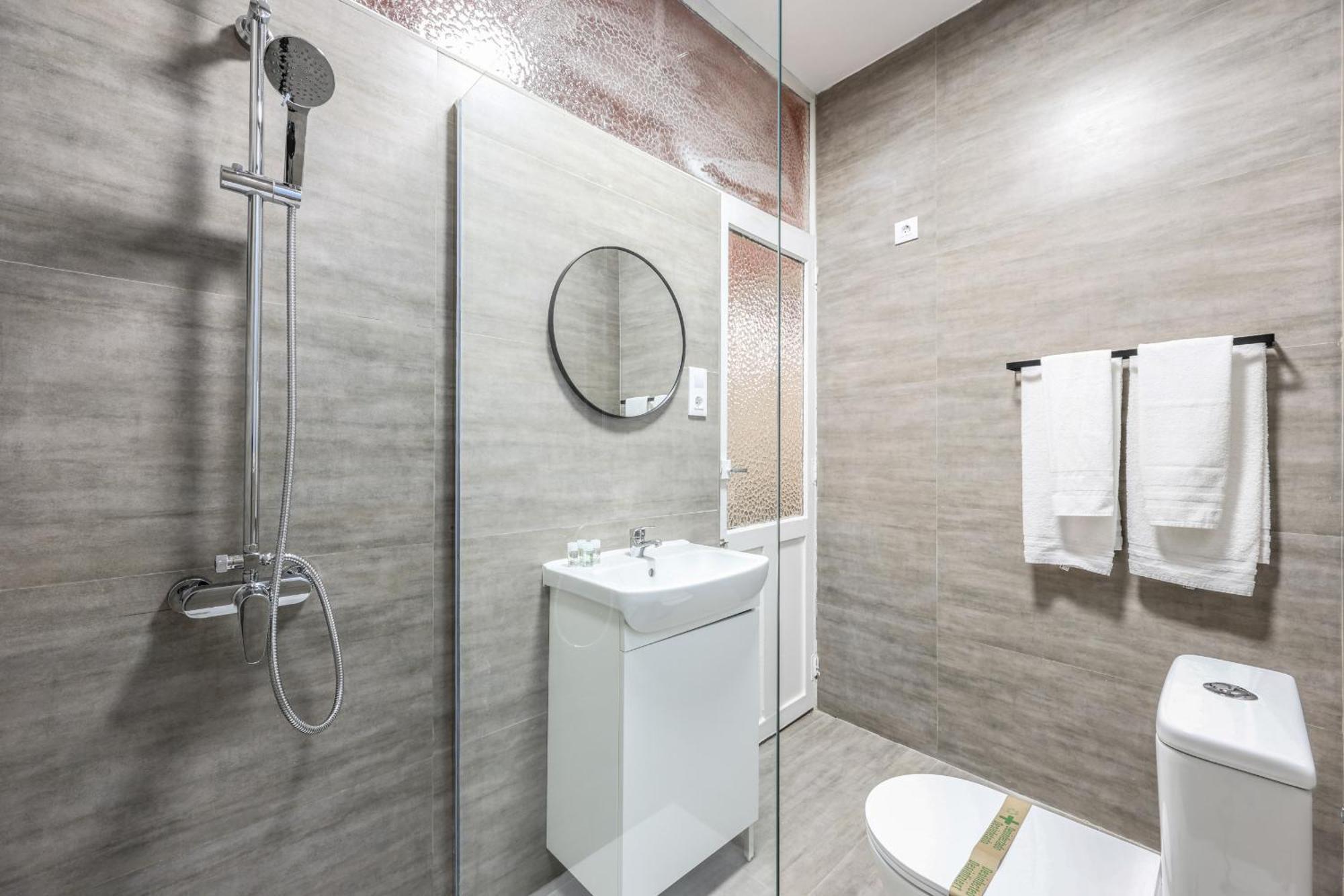 Apartamento De Diseno Gran Via -no Ascensor- *