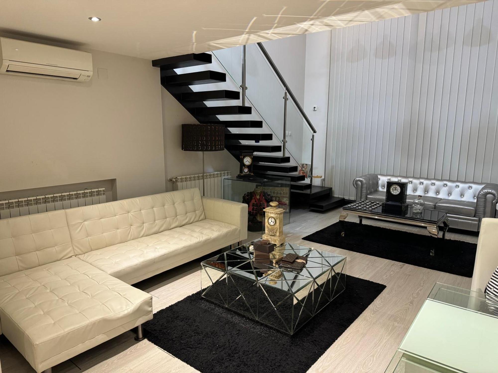 Tribeca Apartment *