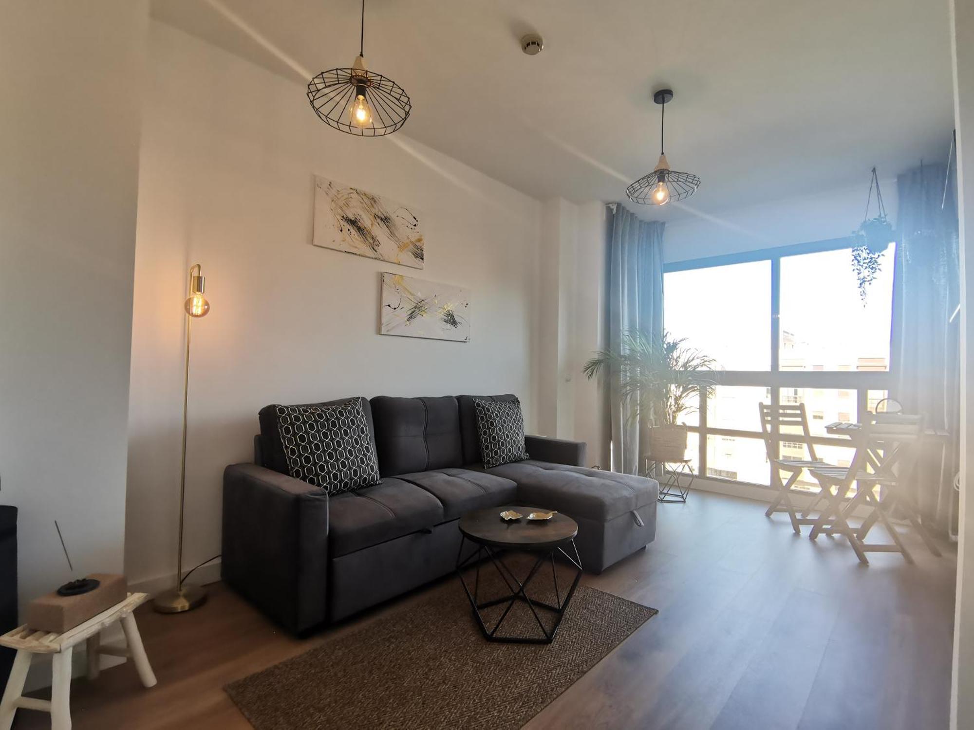 Apartamento Con Garaje Y Piscina *