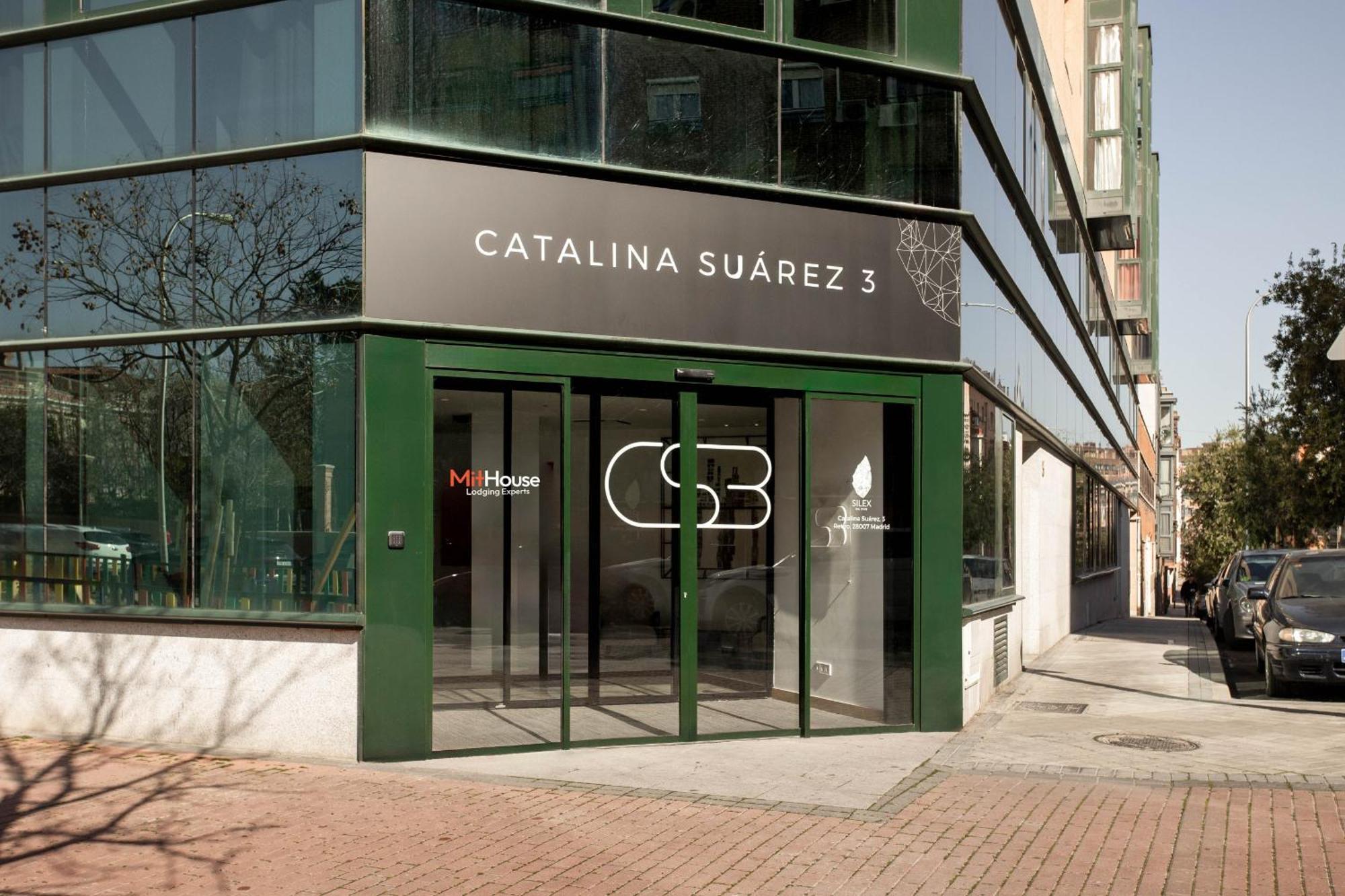 Catalina En Apartamento *
