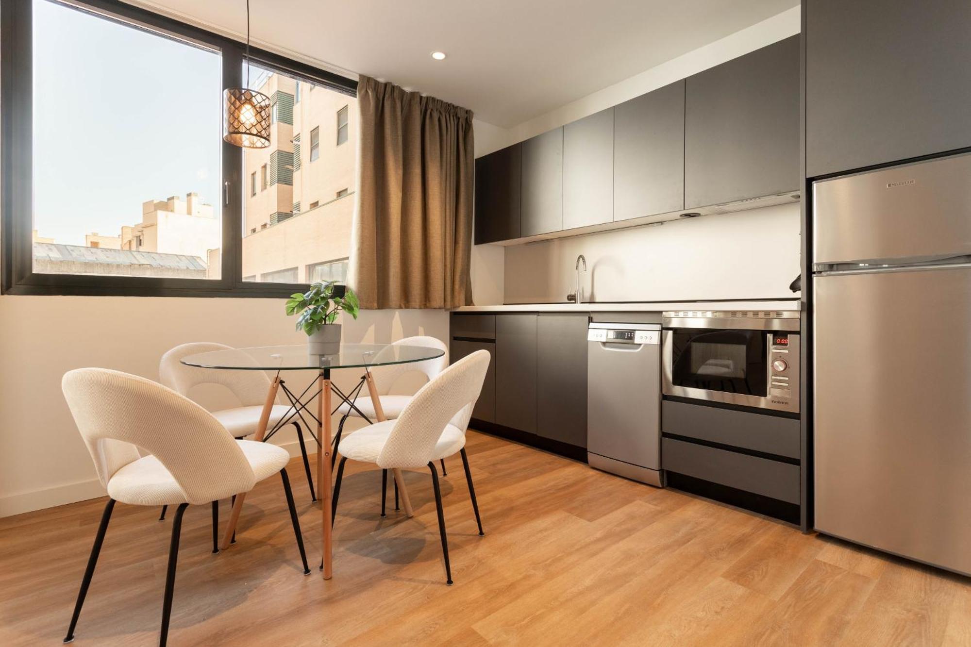 Catalina En Apartamento Madrid