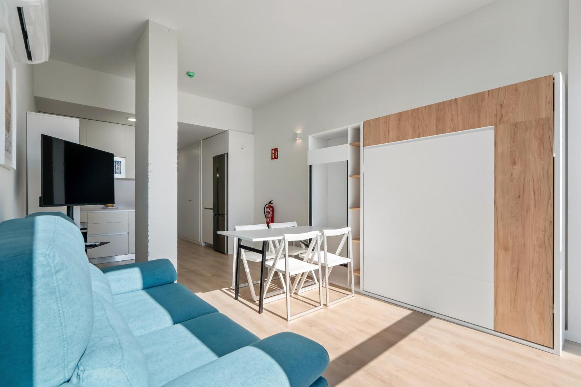 Loft Reformado Industrial Con Garaje Alquiler Temporal Apartamento