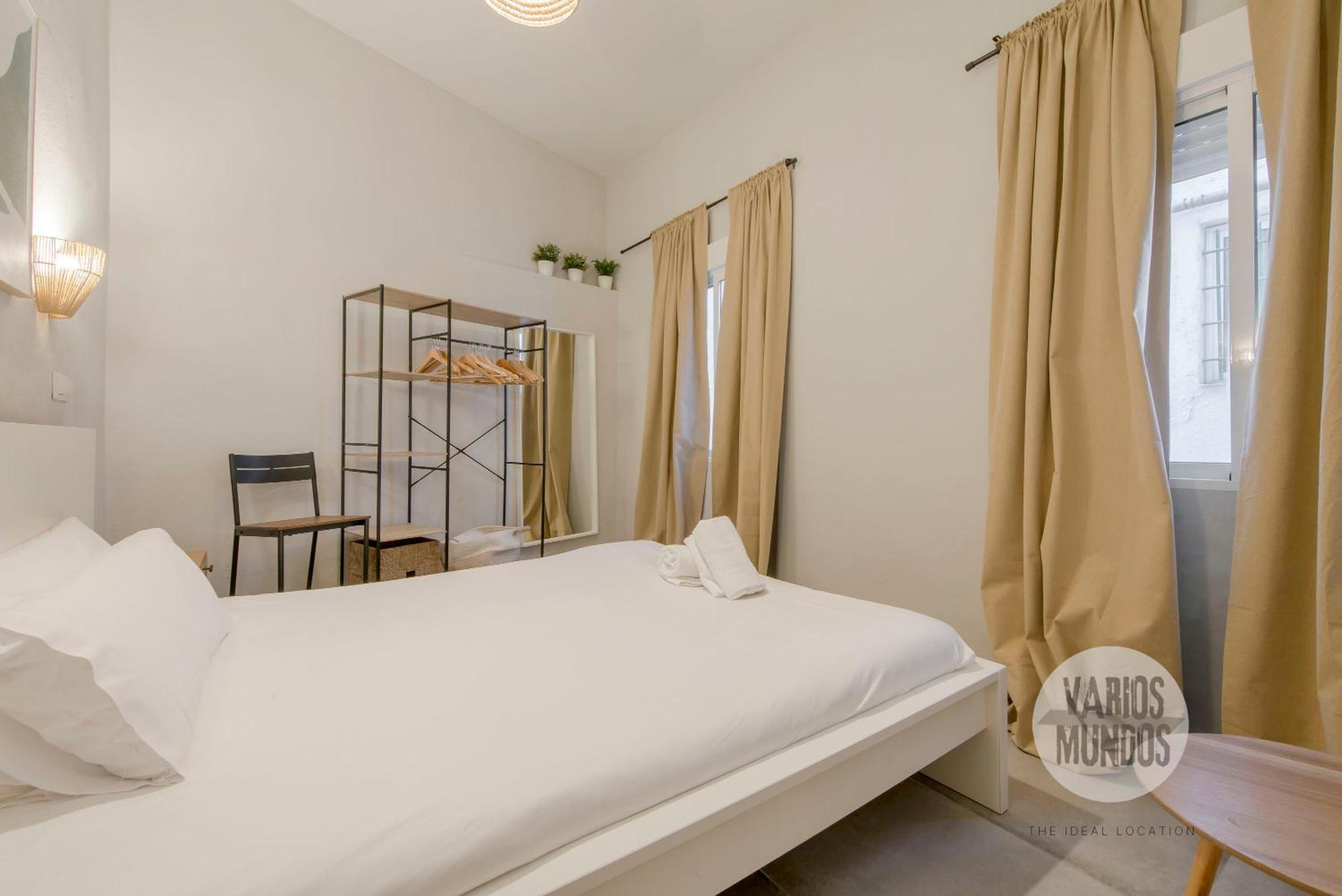 Rustic Cool Interior Design En Plaza Espana Al Pie De Gran Via Apartment Madrid