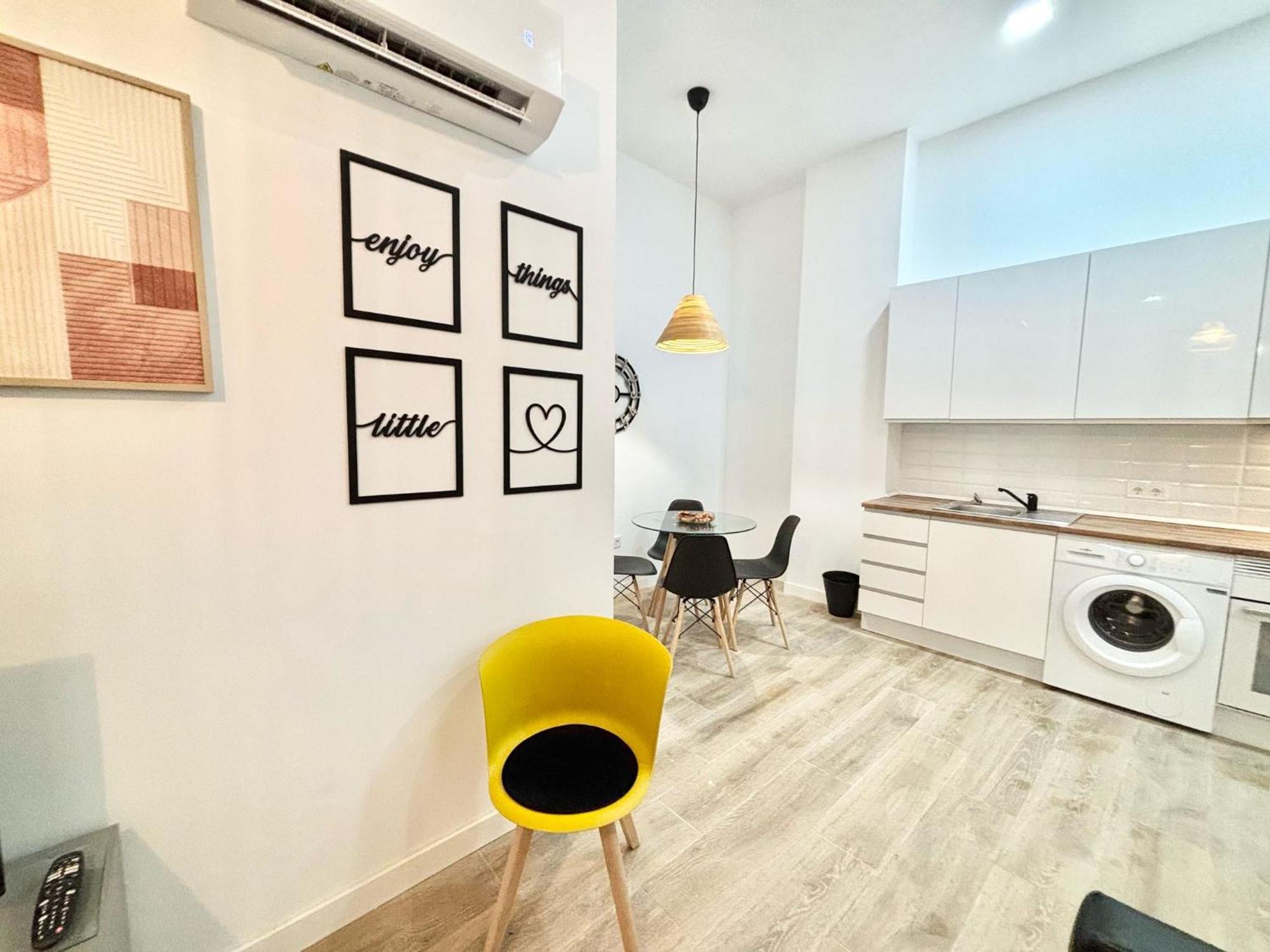 Amch Renfe Asamblea De 02 Apartment *