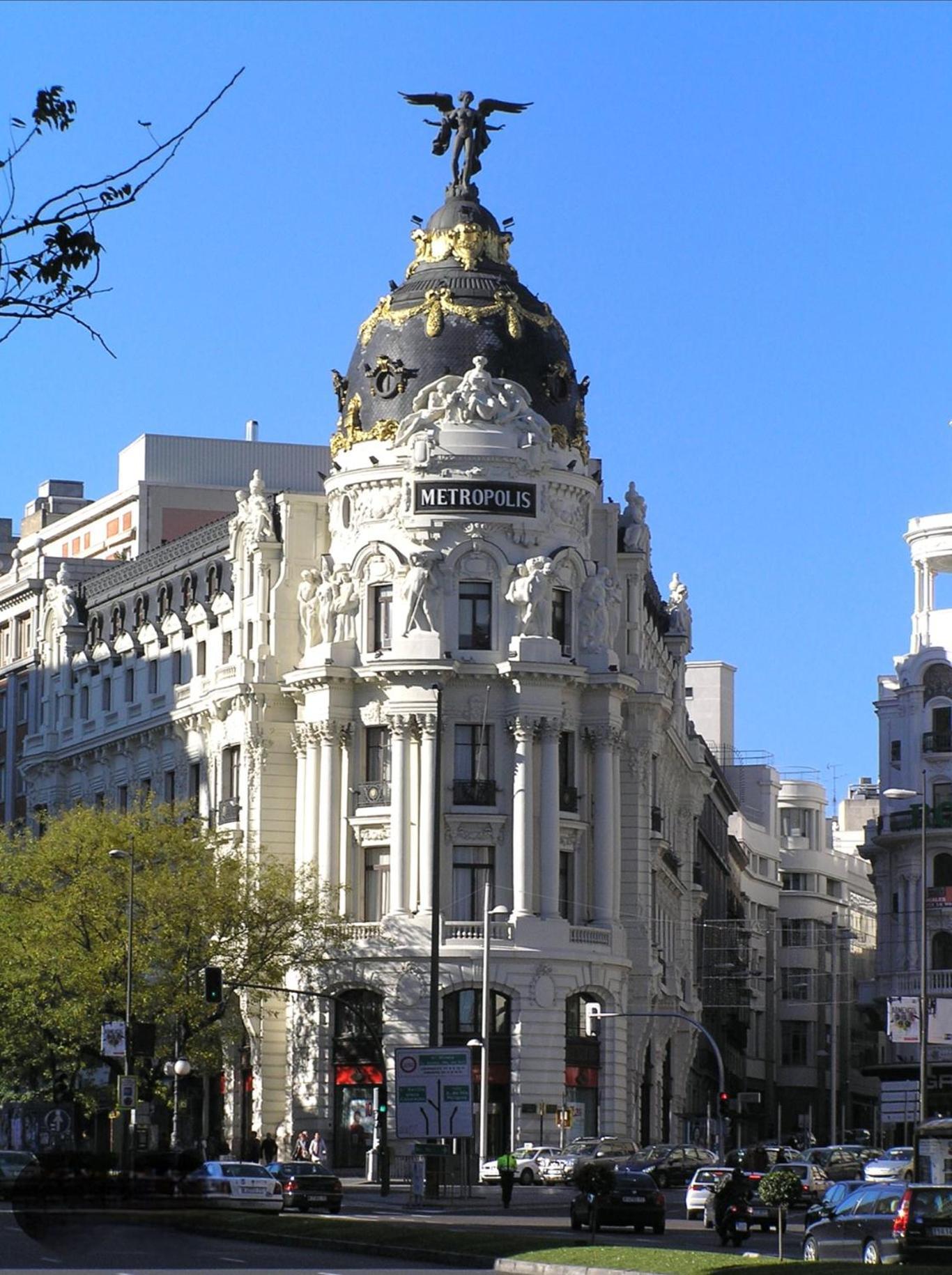 Lovely - Completo En Excelente Ubicacion En Apartamento Madrid