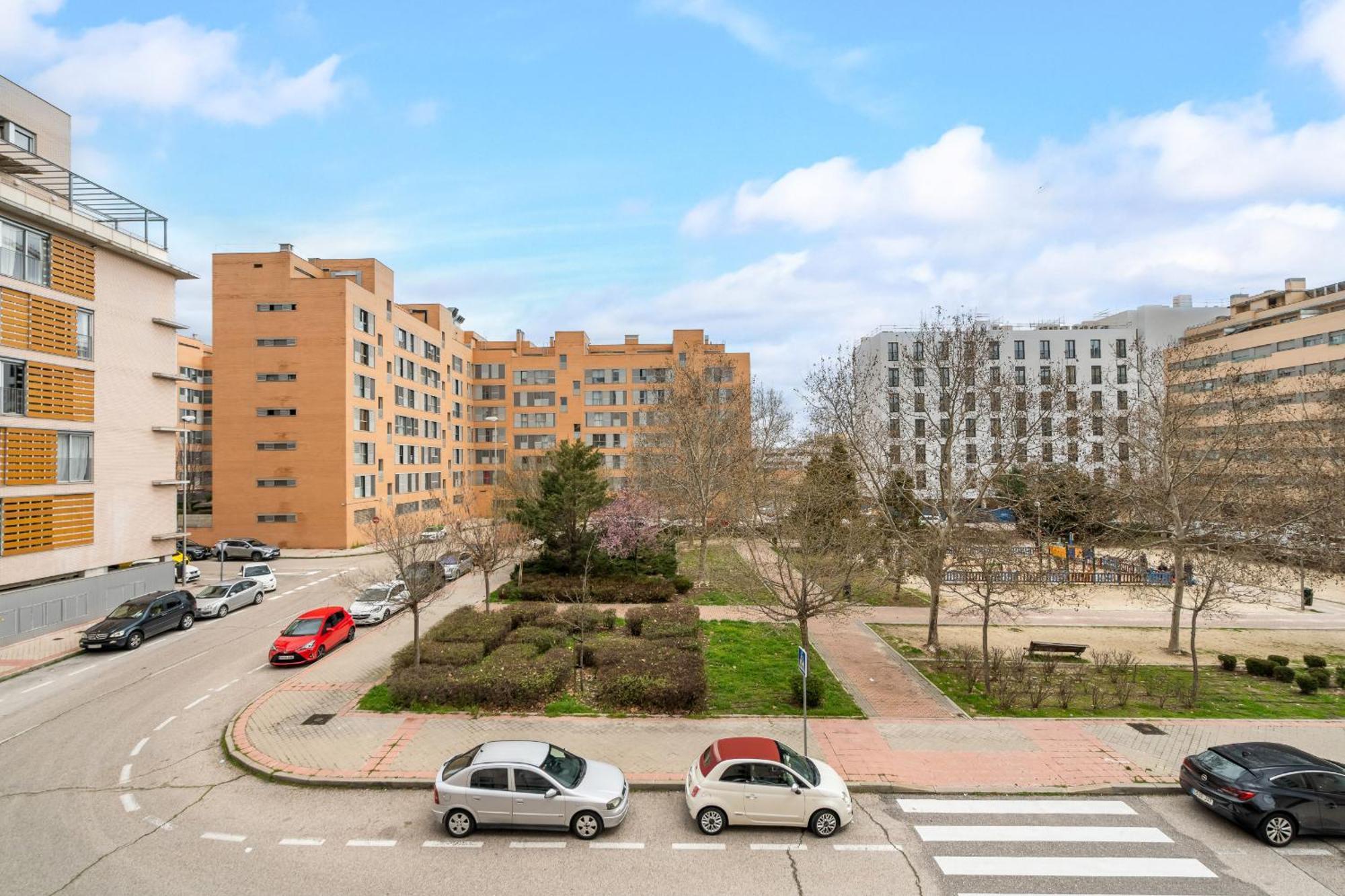 En Tablas Con Garaje Y Piscina Alquiler Temporal Apartamento Madrid