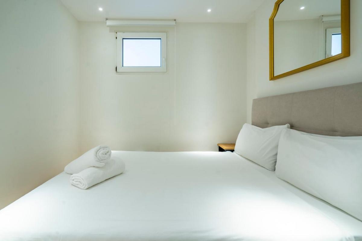 Cb10 - Stylish Modern Apartment- 5-minute Walk To Gran Via Apartamento *